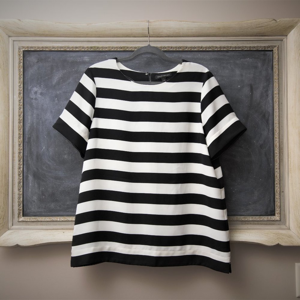 Banana Republic Short sleeve Striped Mod Shift L